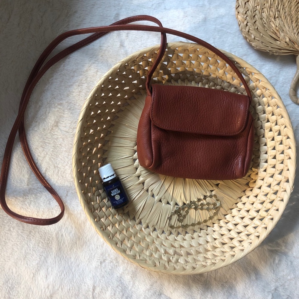 VTG small leather crossbody purse - Picture 6 of 7